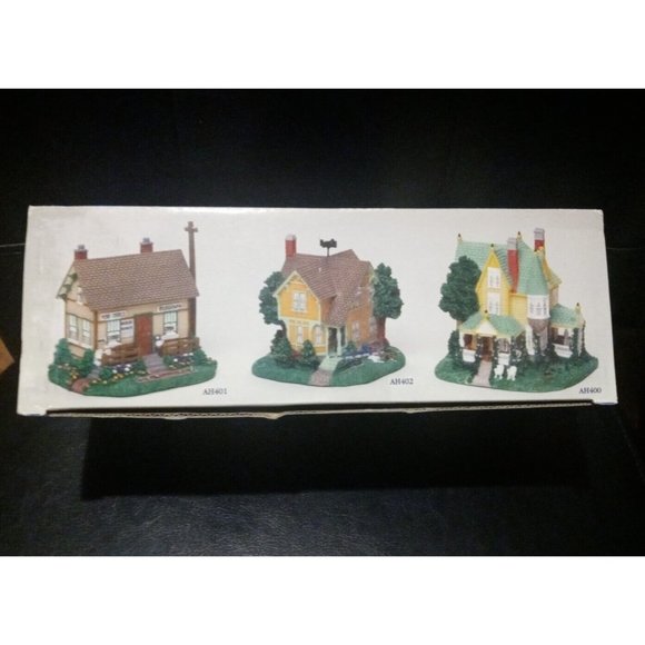 Liberty Falls - 3 Piece Village Set - 757917217921 - AH407 - Picture 3 of 16